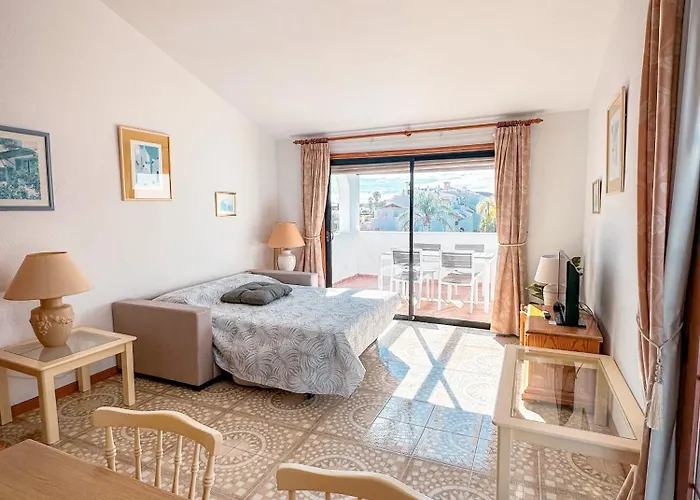 219 - Amarilla Golf * San Miguel de Abona